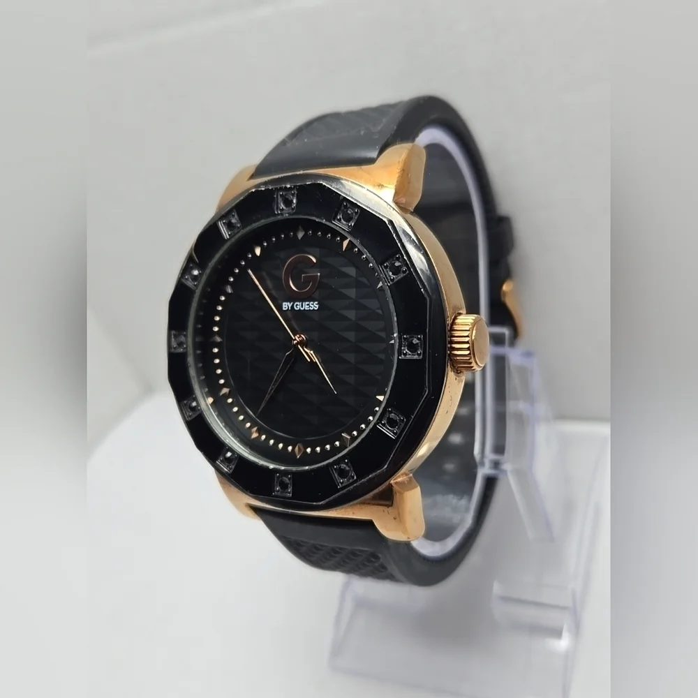 Mens G by GUESS  Black Rose Gold Watch G10438G1 New Battery